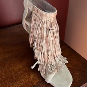 NWOT Steve Madden fringe heels